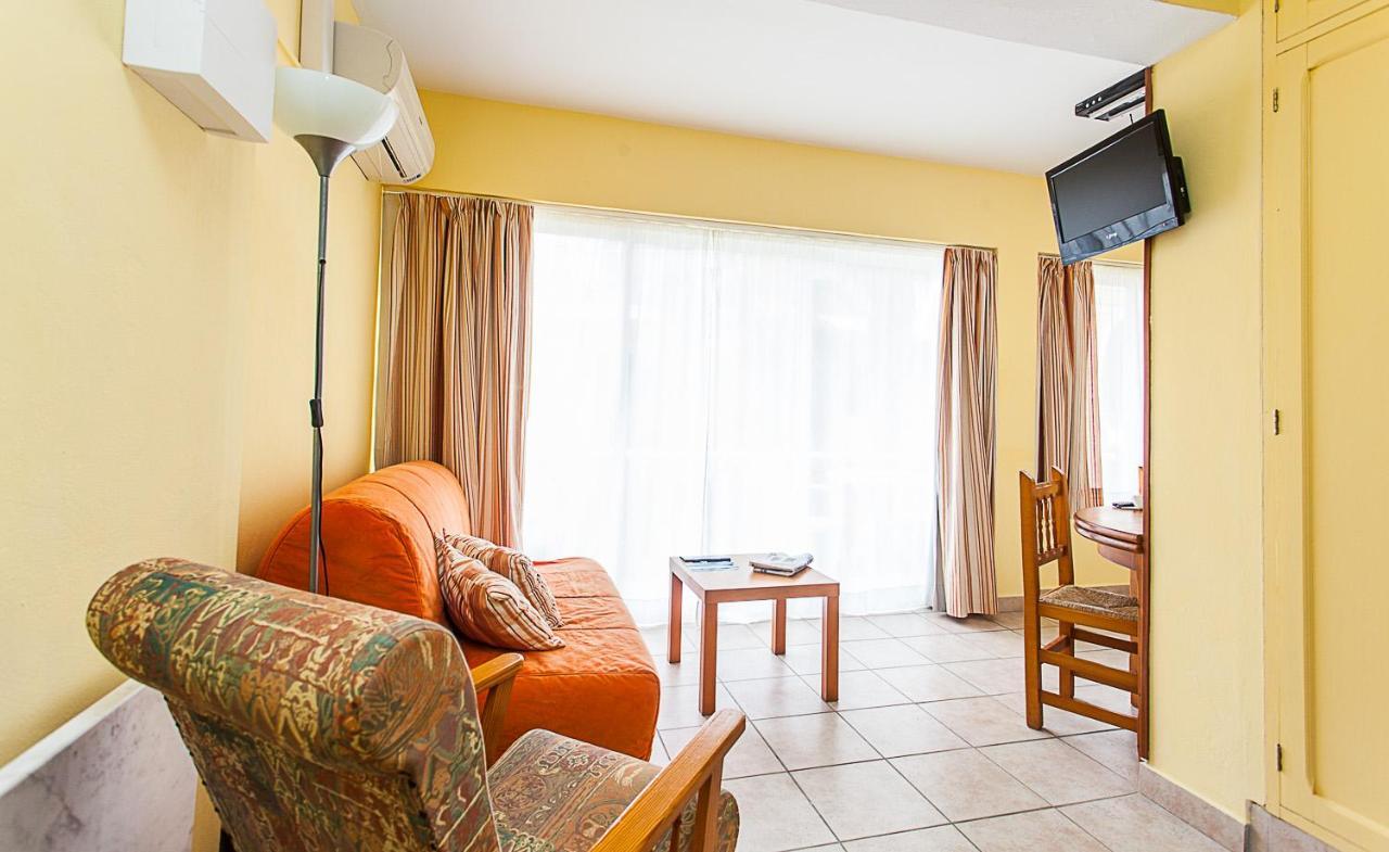 Hostal Doris - Adults Only Colonia de Sant Jordi Eksteriør bilde
