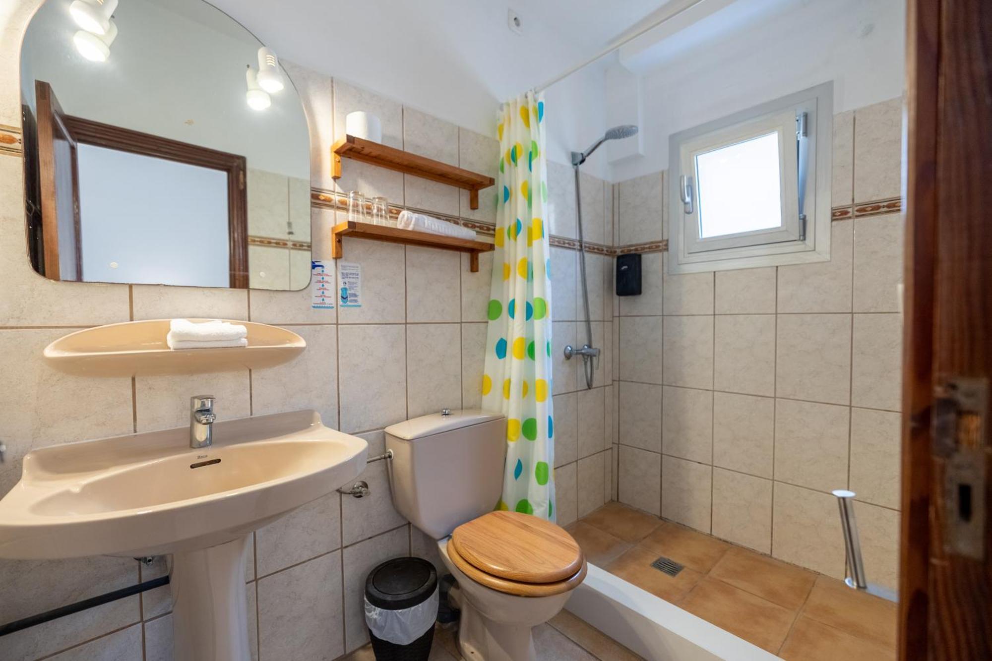 Hostal Doris - Adults Only Colonia de Sant Jordi Rom bilde