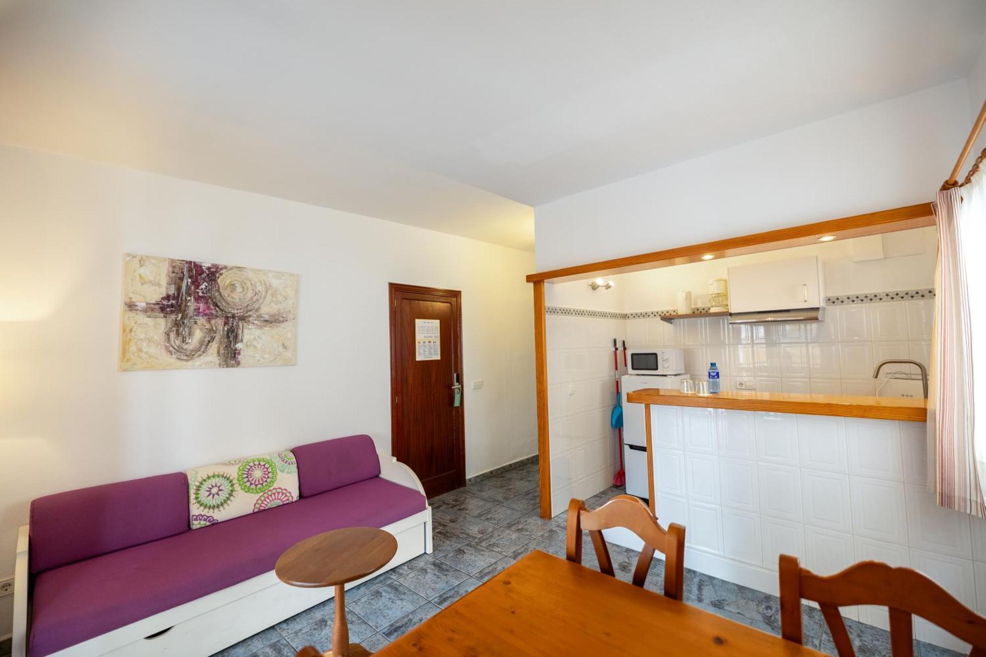 Hostal Doris - Adults Only Colonia de Sant Jordi Rom bilde